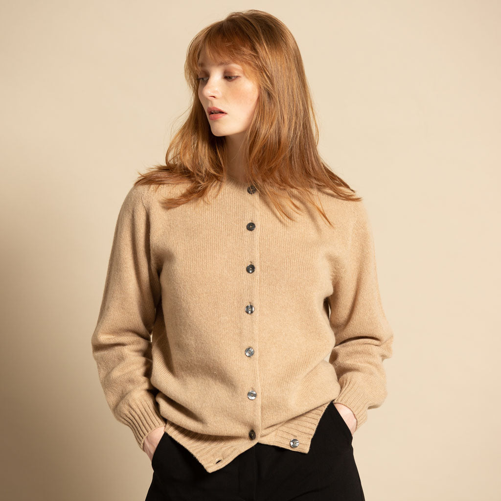 CREW NECK CARDIGAN CAMEL - GREEN THOMAS