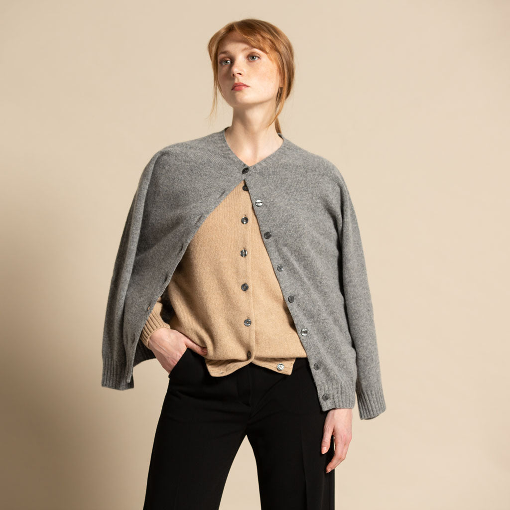 CREW NECK CARDIGAN CAMEL - GREEN THOMAS