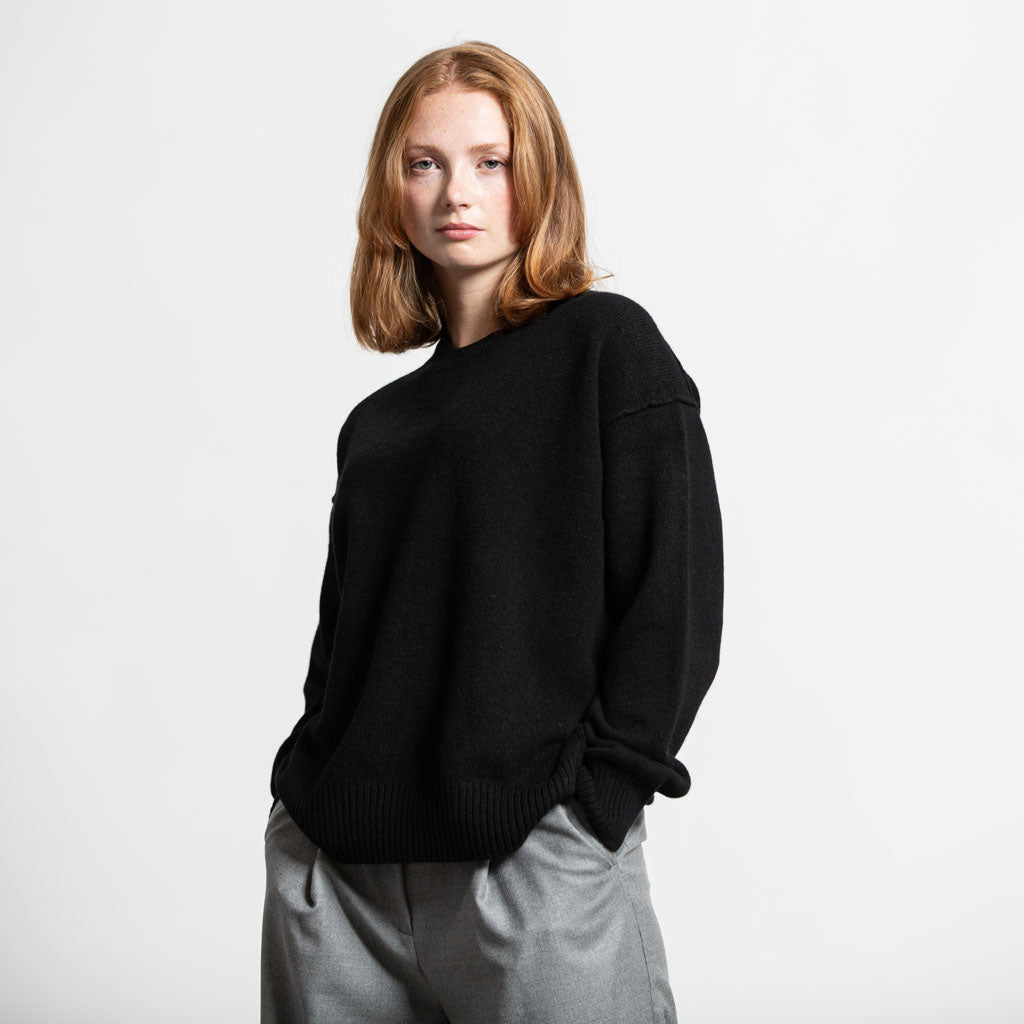 BLACK SLOUCH JUMPER - GREEN THOMAS