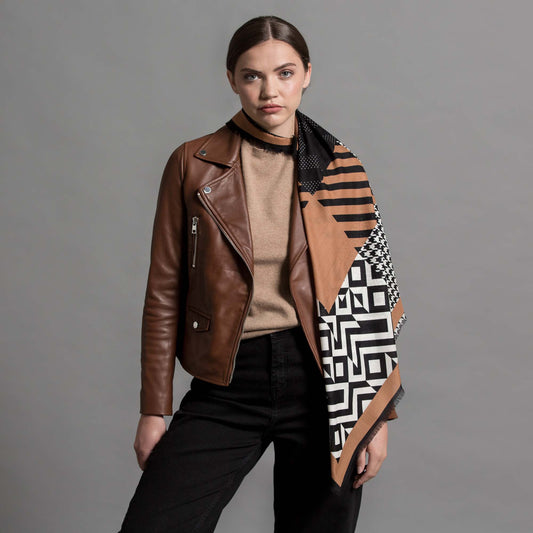 TILE WOOL SILK SQUARE CAMEL BLACK - GREEN THOMAS
